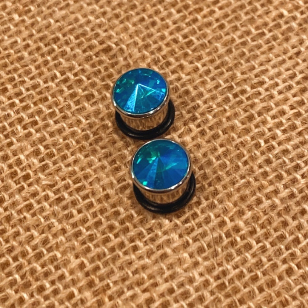 Ear Gauges stretching plugs Studs Earrings